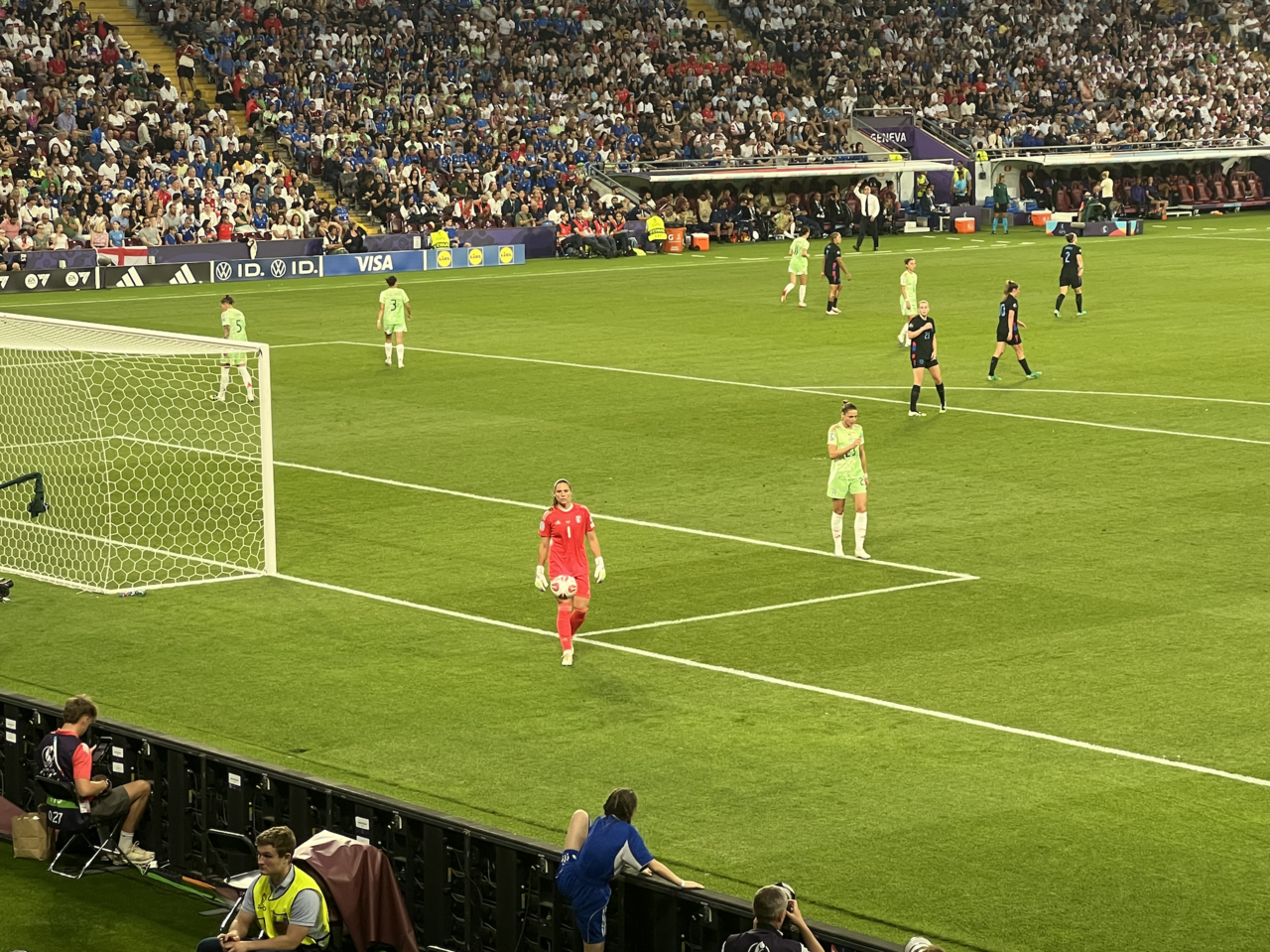 Alessia Russo, joueur de football