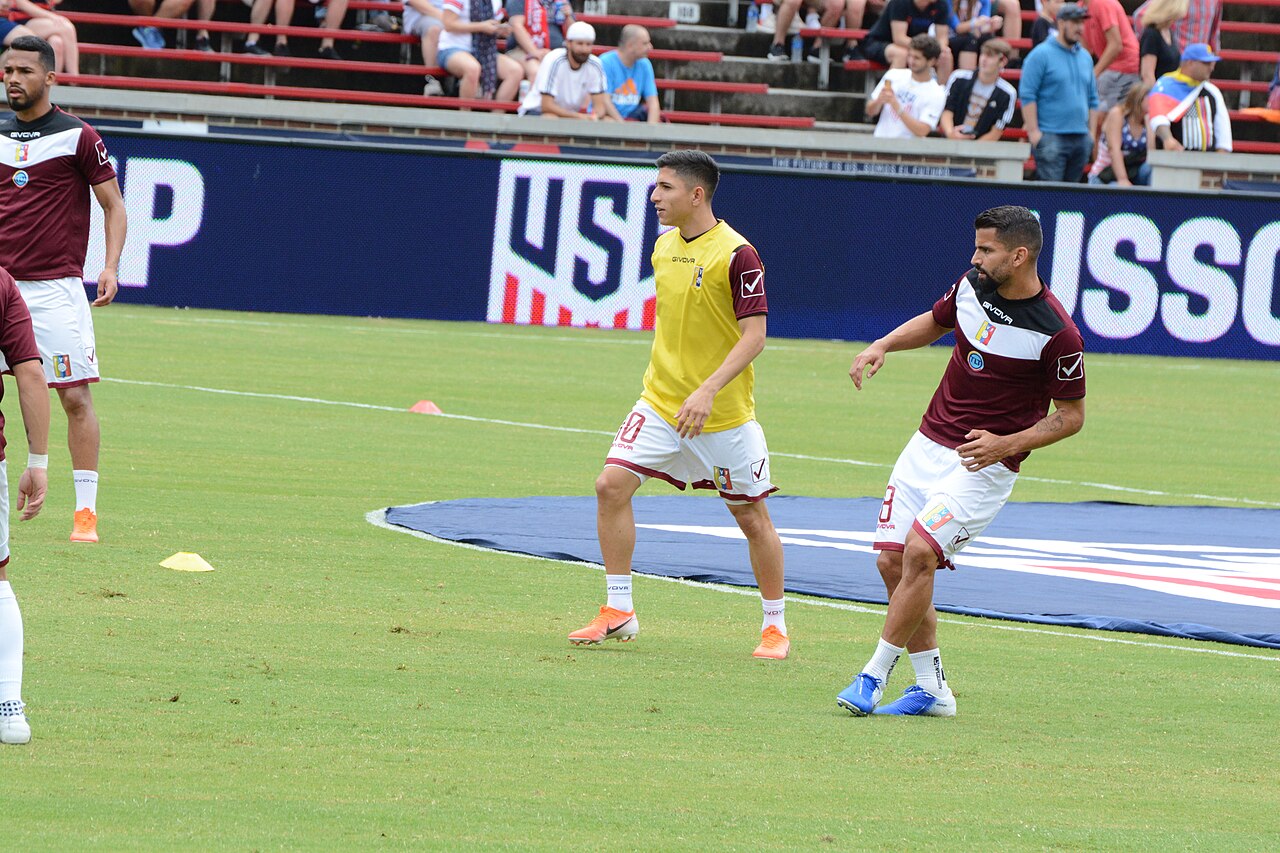 Jefferson Savarino, joueur de football