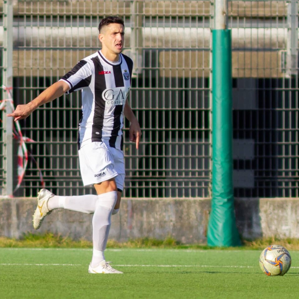 Sebastián Lamacchia, joueur de football