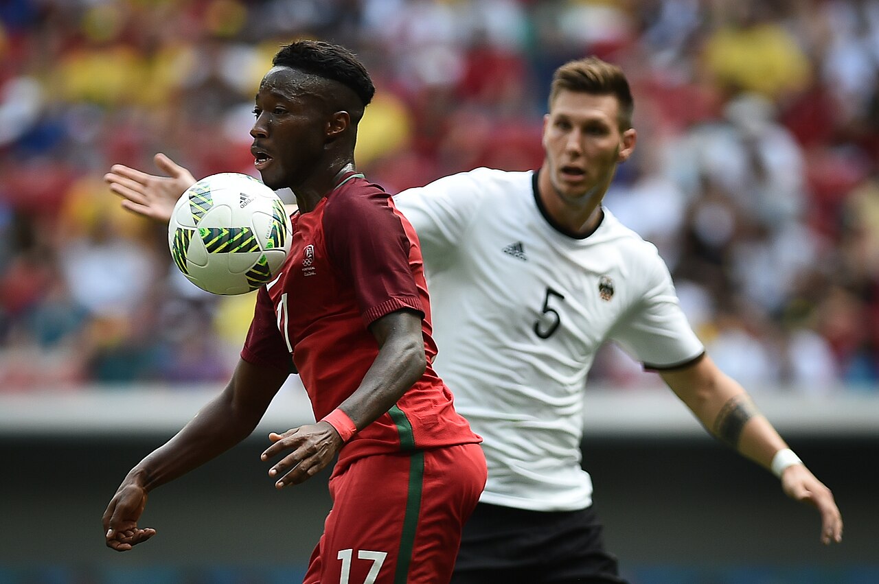 Carlos Mané, joueur de football