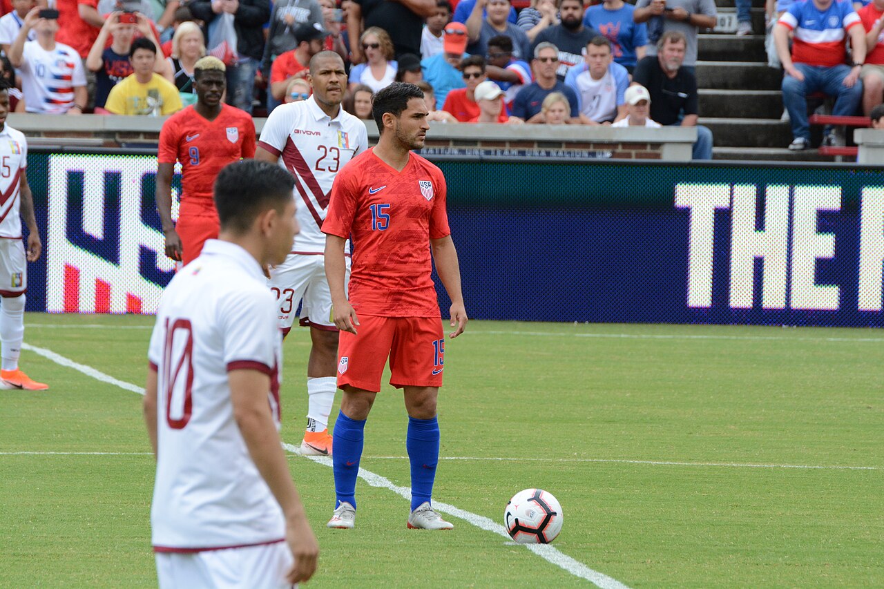 Jefferson Savarino, joueur de football
