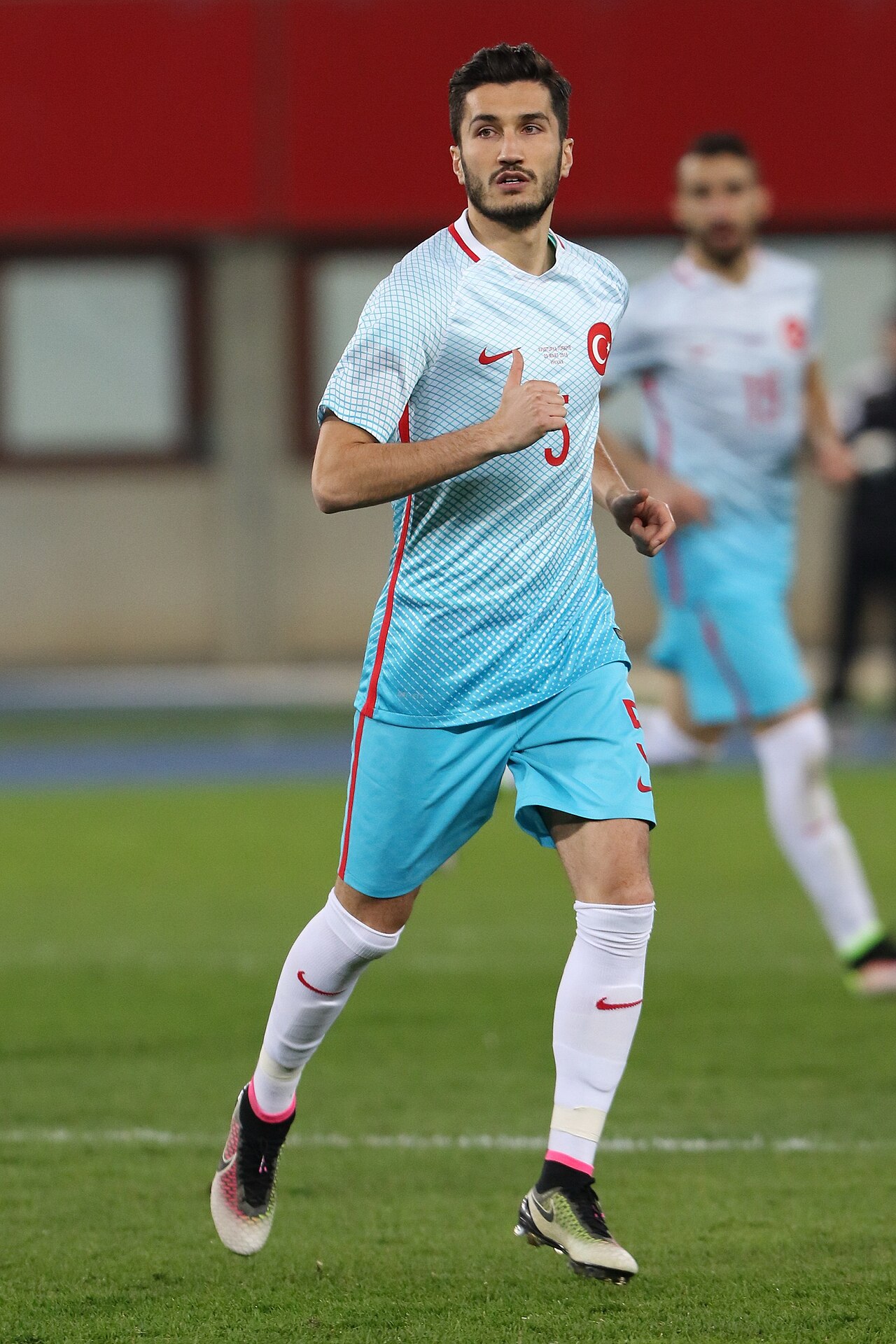 Nuri Şahin, joueur de football